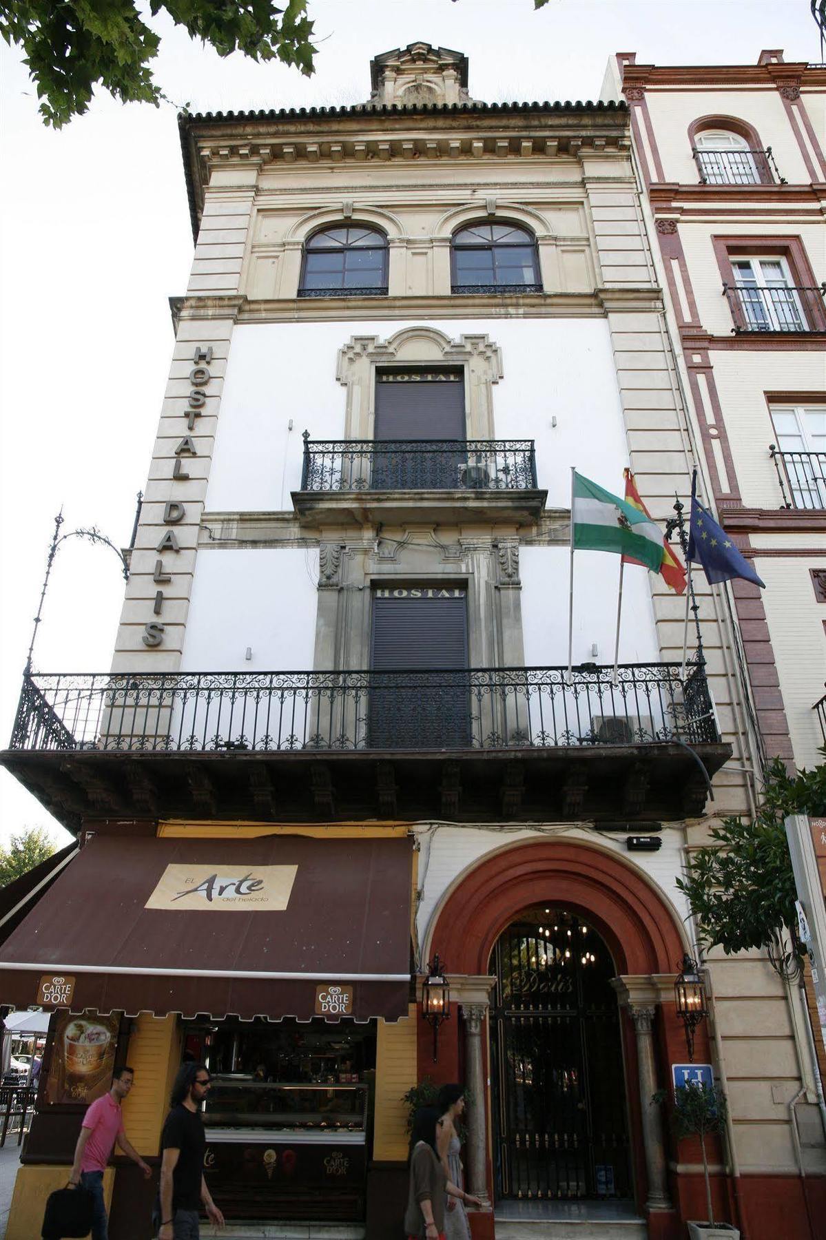 Hostal Dalis Seville Exterior photo